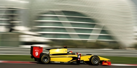 GP2 Asia: Grosjean takes Abu Dhabi pole