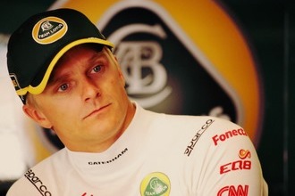 Kovalainen signs management for contract negotiation