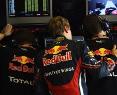 Pirelli says not to blame for Vettel tyre failure