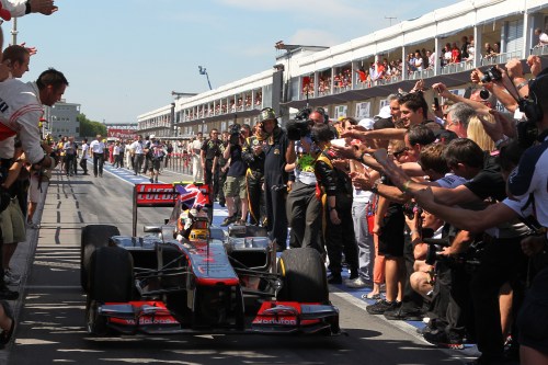 Hamilton wins in Canada