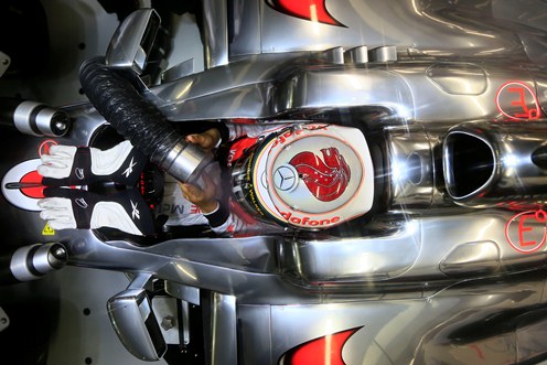 Lauda says Hamilton staying at McLaren