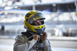 Rosberg will test the Mercedes W04 before Hamilton
