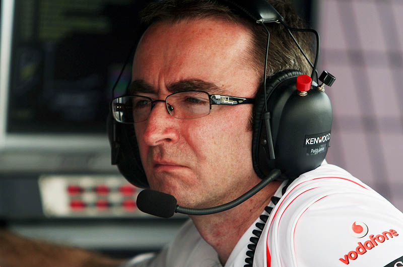 Lowe to follow Hamilton to Mercedes