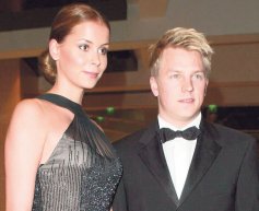 Raikkonen splits with wife