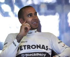 McLaren offered more money for 2013 reveals Hamilton