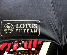 Lotus sells team stake, Mercedes on F1 board