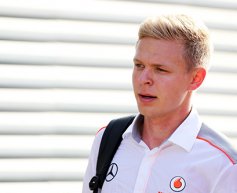 Marussia names Magnussen as potential Chilton successor