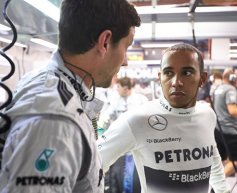Mercedes targets Ferrari in fight for second in championship