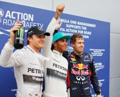 Hamilton takes pole in wet Malaysia qualifying
