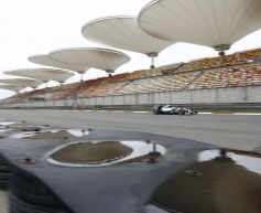 Hamilton fastest in second session