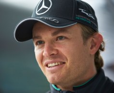 Rosberg out to stop Hamilton's momentum