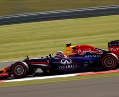 Vettel expecting close battle behind Mercedes