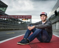 Verstappen to race for Toro Rosso in 2015