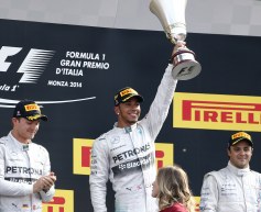 Hamilton beats Rosberg to victory at Monza