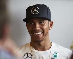 Hamilton sets pace in first Monza session