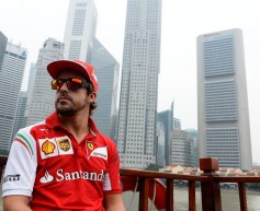 Alonso: Rumours not helping Ferrari