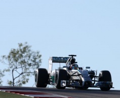 Hamilton admits struggle with brakes