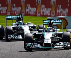 Spa crash was turning-point for Rosberg defeat says Wolff