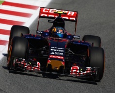 Sainz pleased with 'positive start'