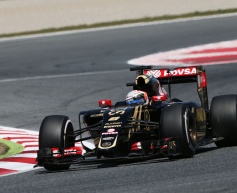 Grosjean pleased with points after 'tough race'