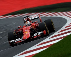 Vettel fastest prior to rain in Austria