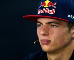 Verstappen in no hurry for top team promotion