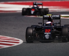 McLaren aims for double points finish
