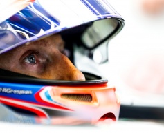 Grosjean hopes warmer weather suits Haas