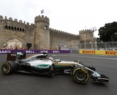 Hamilton accepts blame for poor session