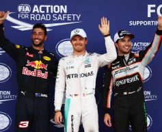 Rosberg takes pole, Hamilton crashes out