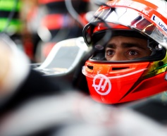 Gutierrez critical of Hamilton's gesture