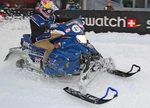 Raikkonen to begin break with snowmobile race