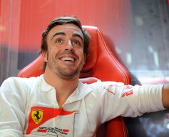 Alonso dismisses McLaren rumours