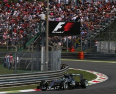 Rosberg braced for tough race after engine change