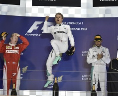 Feature: Rosberg reaps rewards as rivals falter