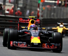 Verstappen disappointed by Monaco error